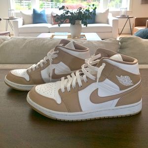 Men’s Jordan 1 Mid Tan Gum
